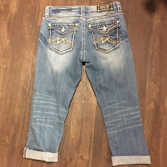 Miss Me cropped boyfriend Capri cuffed size 28 jeans - Picture 1 of 3